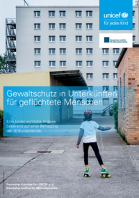 Analyse des Deutschen Institut für Menschenrechte und des Deutschen Komitee für UNICEF zum Gewaltschutz in Unterkünften für geflüchtete Menschen.